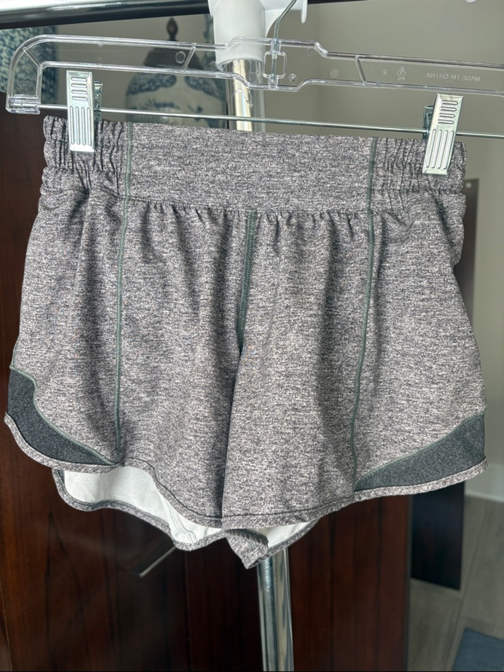 Lululemon Women’s Heather Gray Athletic Running Shorts size 2 tall